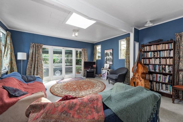 Photo of property in 32 Hillcrest Road, Hillcrest, Hamilton, 3216