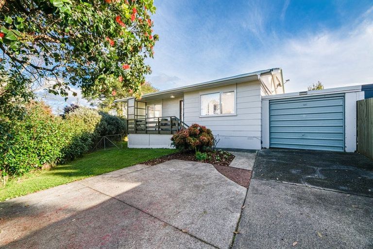 Photo of property in 2/29 Afton Place, Ranui, Auckland, 0612