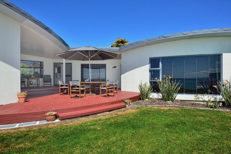 Photo of property in 225 Mahia East Coast Road, Mahia, 4198