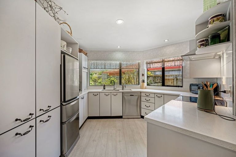 Photo of property in 10 Bishops Close, Greenmeadows, Napier, 4112