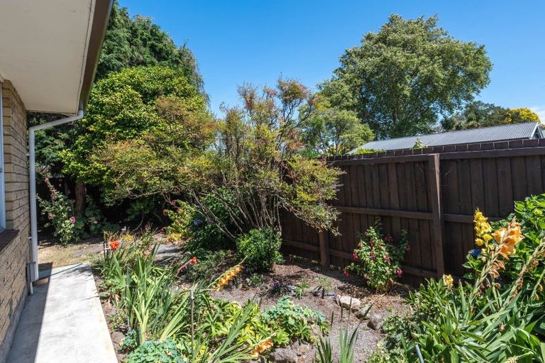 Photo of property in 43 Strathfield Avenue, Dallington, Christchurch, 8061