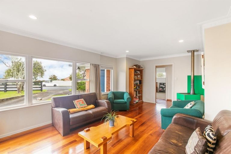 Photo of property in 58 Bleakhouse Road, Howick, Auckland, 2014