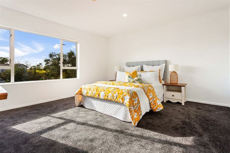 Photo of property in 4/23 Charlenne Close, Ranui, Auckland, 0612