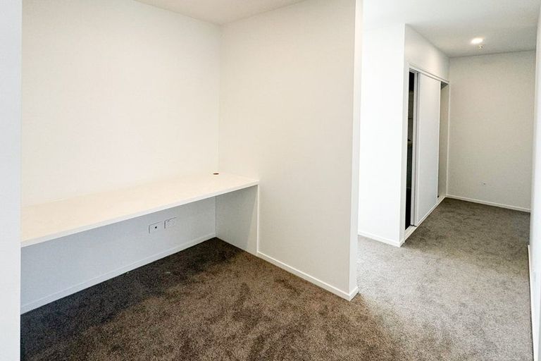 Photo of property in 21 Lorimer Street, Woodend, 7610