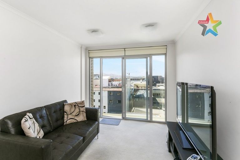 Photo of property in Monvie Apartments, 704/15 Holland Street, Te Aro, Wellington, 6011