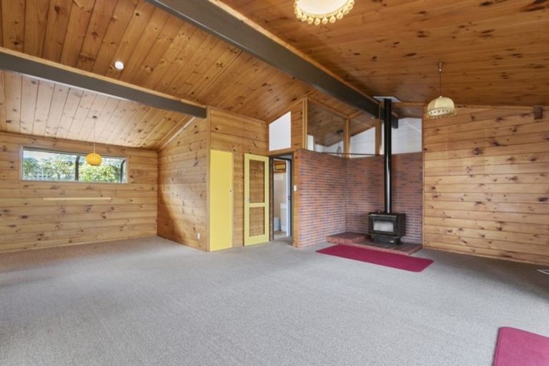 Photo of property in 16-18 Konini Street, Eastbourne, Lower Hutt, 5013