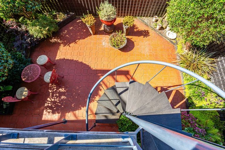 Photo of property in 25 Clermont Terrace, Kelburn, Wellington, 6012