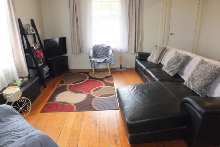 Photo of property in 33 Russell Street, Foxton, 4814