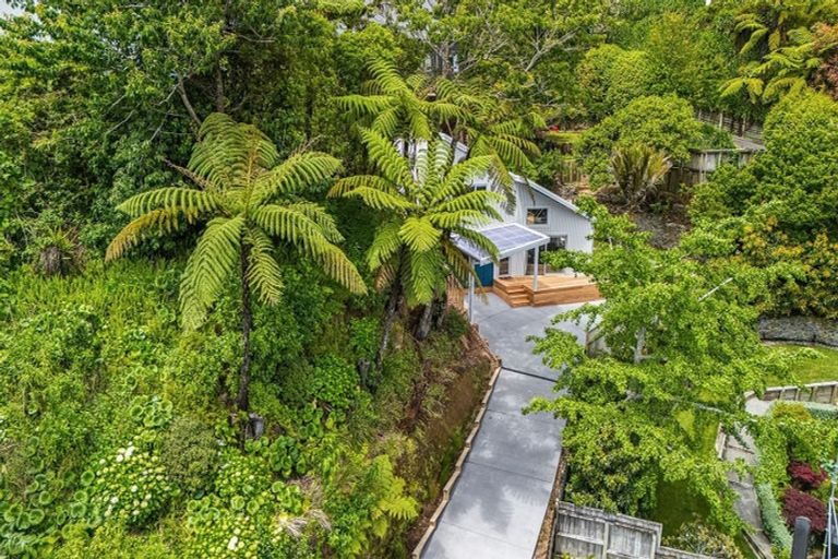 Photo of property in 5 Awanui Street, Merrilands, New Plymouth, 4312