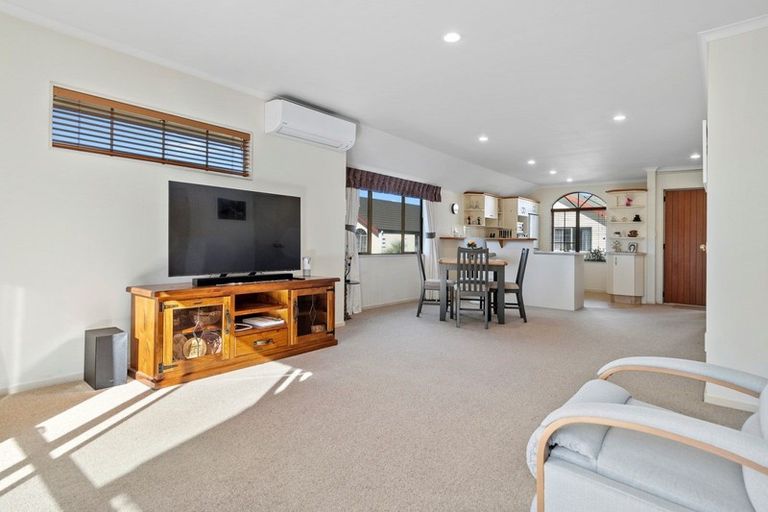 Photo of property in Orange Grove Village, 38/22 Pyes Pa Road, Pyes Pa, Tauranga, 3112