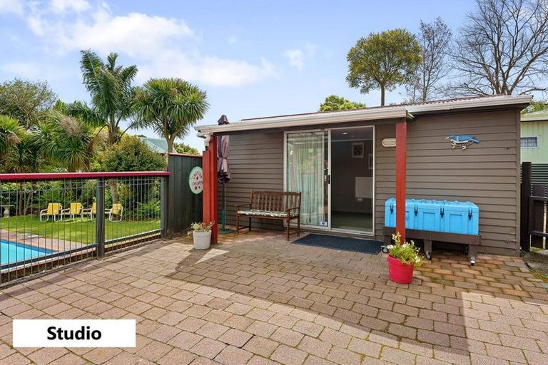 Photo of property in 164 Main Road South, Raumati South, Paraparaumu, 5032