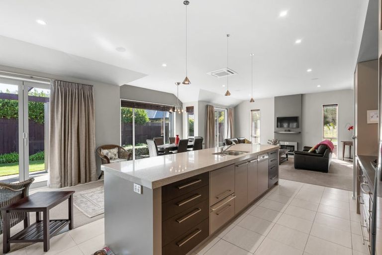 Photo of property in 141 Aston Drive, Waimairi Beach, Christchurch, 8083