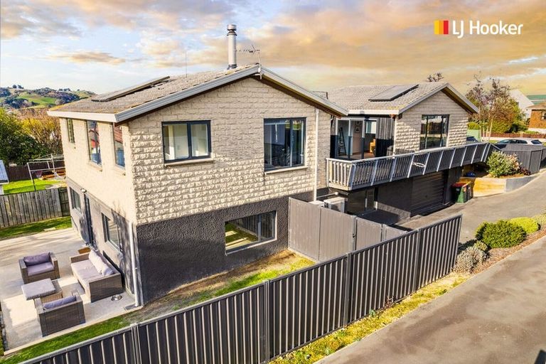 Photo of property in 43 Walton Park Avenue, Fairfield, Dunedin, 9018