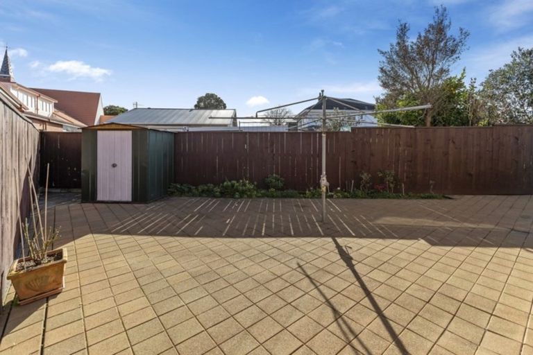 Photo of property in 7 Maire Street, Woburn, Lower Hutt, 5010