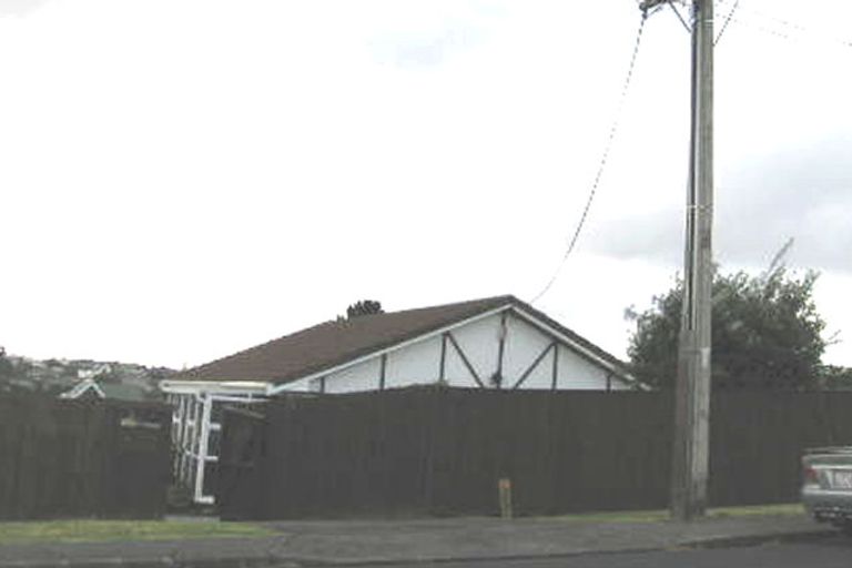 Photo of property in 1/18 Sunnynook Road, Sunnynook, Auckland, 0620