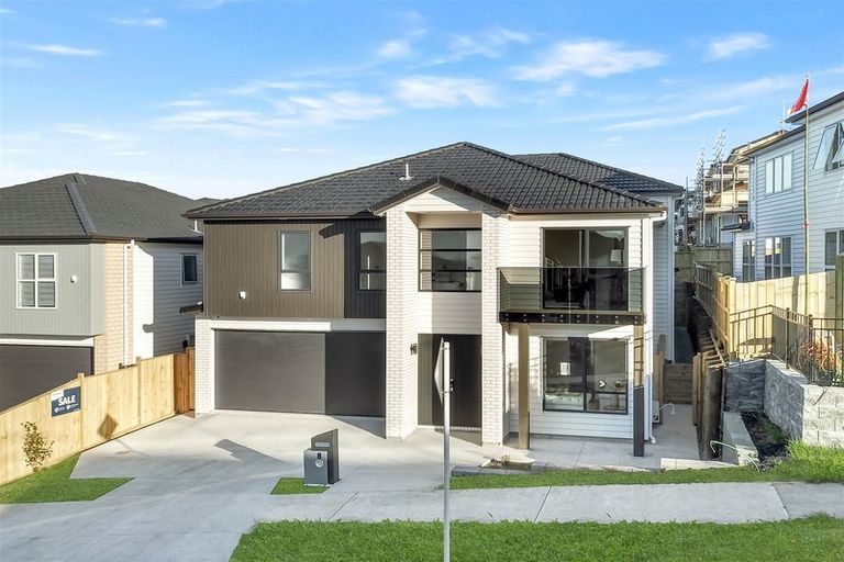 Photo of property in 8 Aklander Rise, Flat Bush, Auckland, 2019