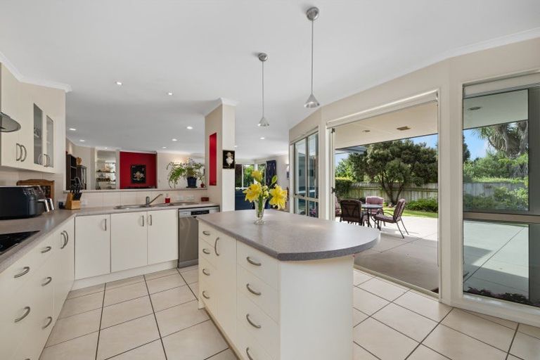 Photo of property in 2 De Castro Drive, Blenheim, 7201
