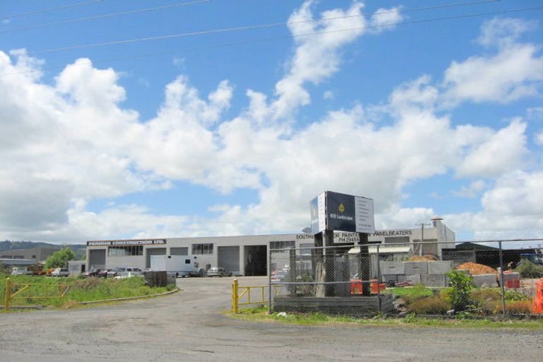 Photo of property in 3/156 Great South Road, Drury, 2113