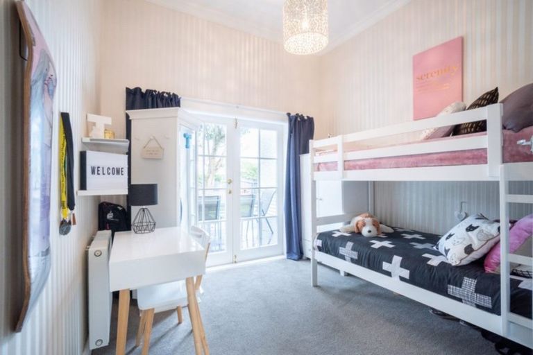 Photo of property in 10 Manson Street, Terrace End, Palmerston North, 4410