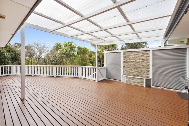 Photo of property in 14 Rhinevale Close, Henderson, Auckland, 0612