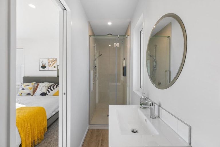 Photo of property in 2/61 Waltham Road, Sydenham, Christchurch, 8023