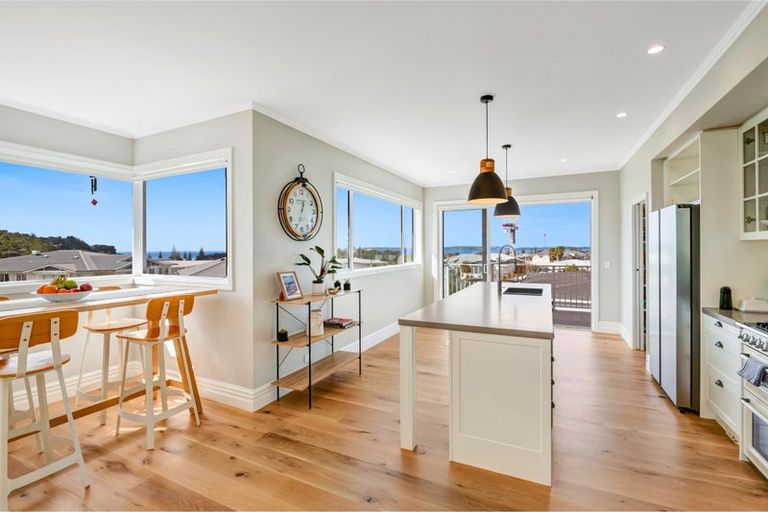 Photo of property in 63 Landmark Terrace, Orewa, 0931
