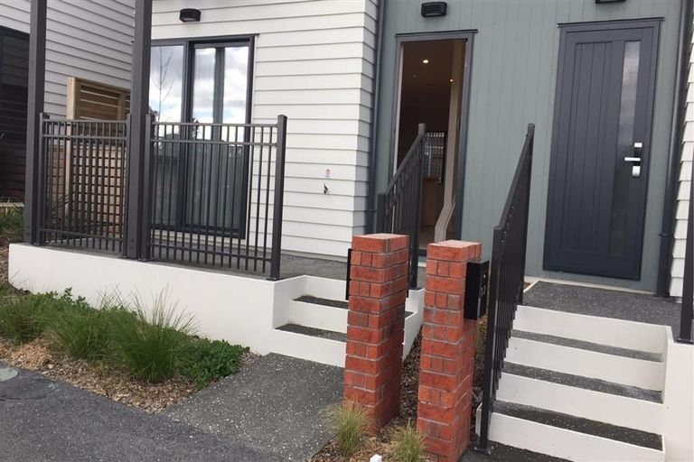 Photo of property in 30 Mahalo Avenue, Wiri, Auckland, 2104