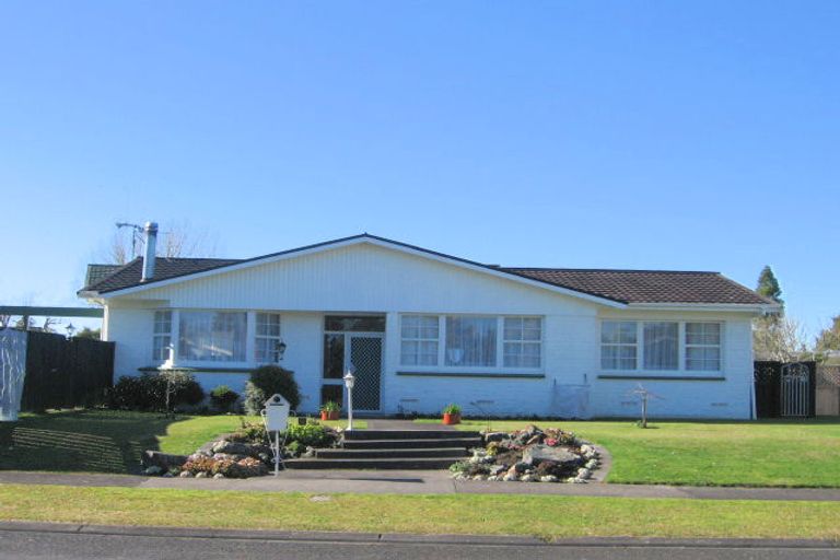 Photo of property in 48 Hooker Avenue, Chedworth, Hamilton, 3210