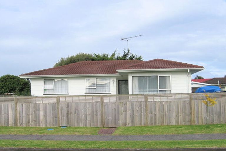 Photo of property in 3 Dianne Louise Drive, Half Moon Bay, Auckland, 2012
