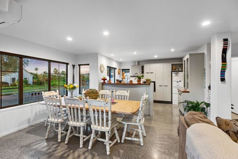 Photo of property in 31 Montego Drive, Papamoa Beach, Papamoa, 3118