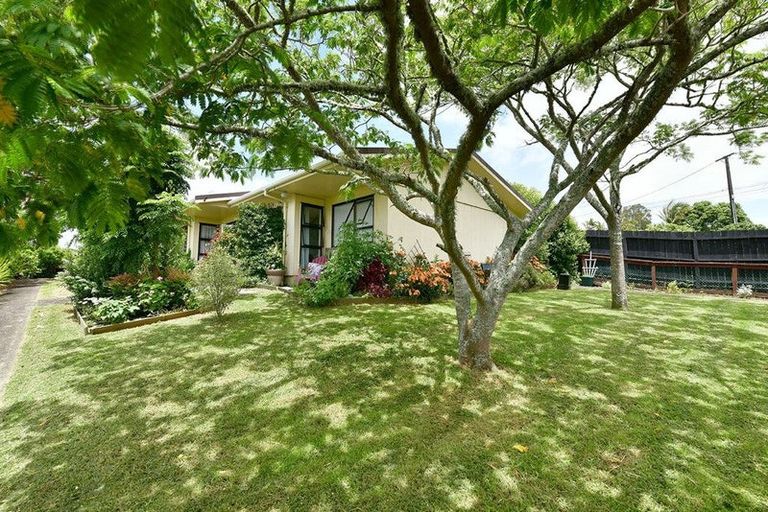 Photo of property in 1/3 Miro Street, Helensville, 0800