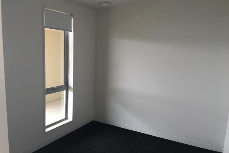 Photo of property in 10/272 Marine Parade, New Brighton, Christchurch, 8061