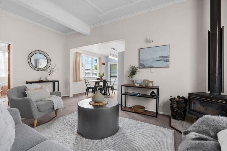 Photo of property in 118 Lincoln Road, Masterton, 5810