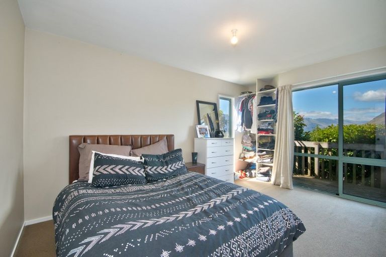 Photo of property in 10a Caples Place, Fernhill, Queenstown, 9300