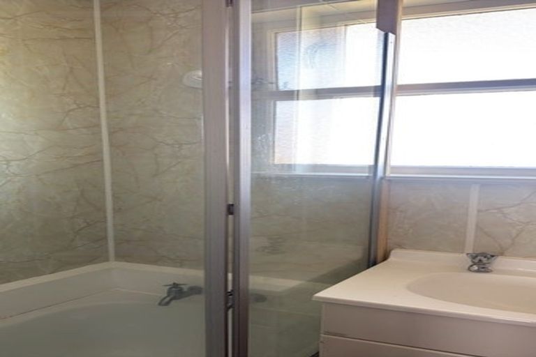 Photo of property in 32 Marsden Street, Hauraki, Auckland, 0622