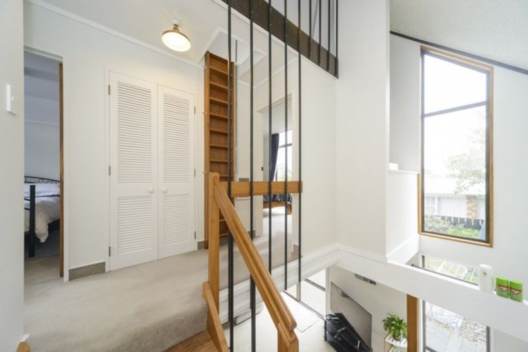 Photo of property in 6/341 College Street, West End, Palmerston North, 4410