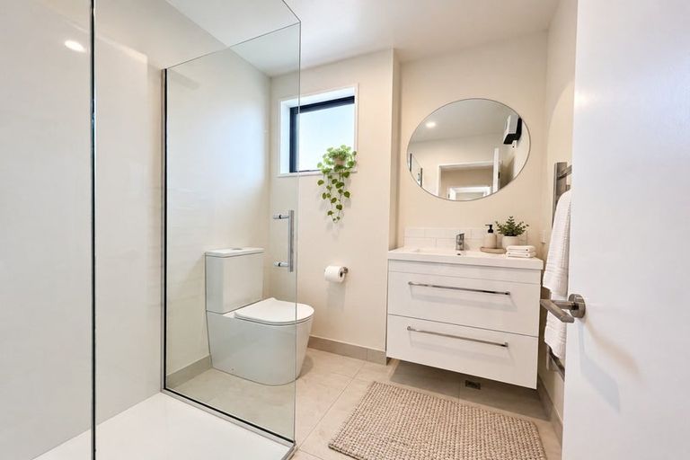 Photo of property in 2/387 Armagh Street, Linwood, Christchurch, 8011