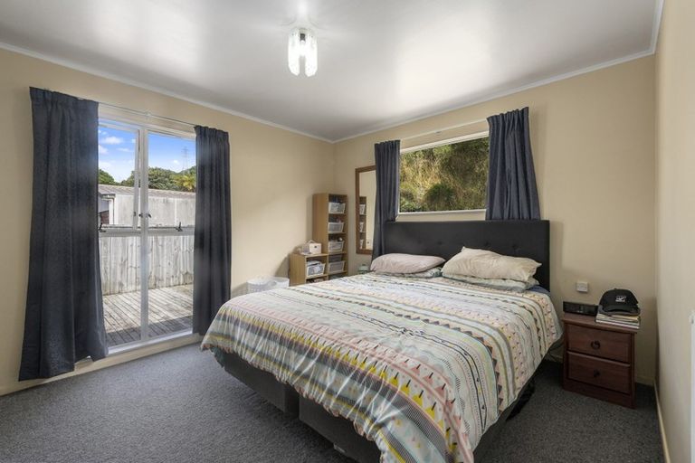 Photo of property in 41 Hartford Crescent, Totara Park, Upper Hutt, 5018