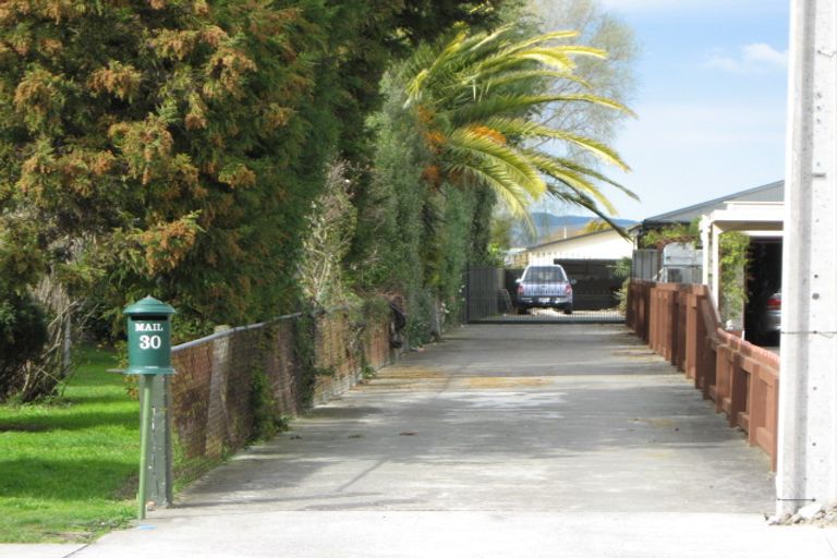 Photo of property in 30 Ferry Road, Clive, 4102