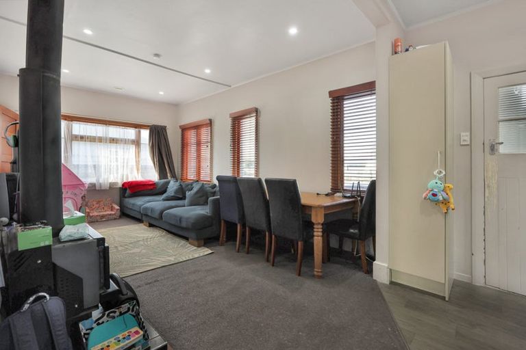 Photo of property in 42 Eton Street, Hampstead, Ashburton, 7700