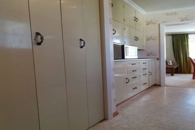 Photo of property in 219 Cambridge Terrace, Naenae, Lower Hutt, 5011