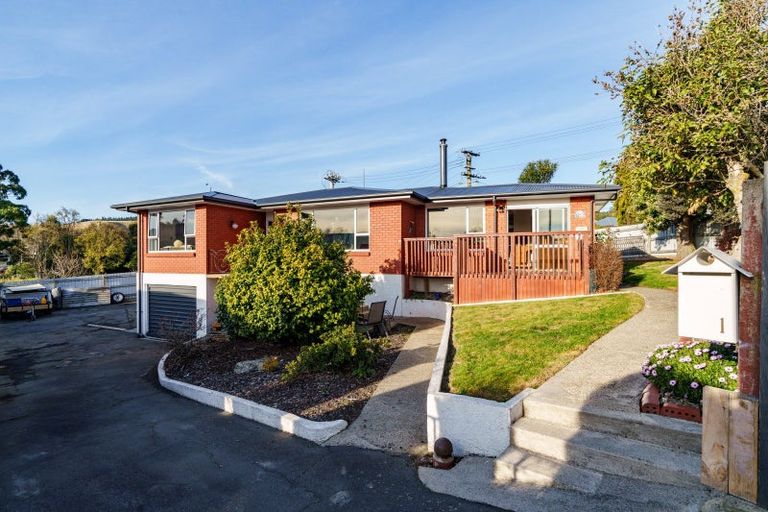 Photo of property in 1 Kinmont Crescent, Kinmont Park, Mosgiel, 9024