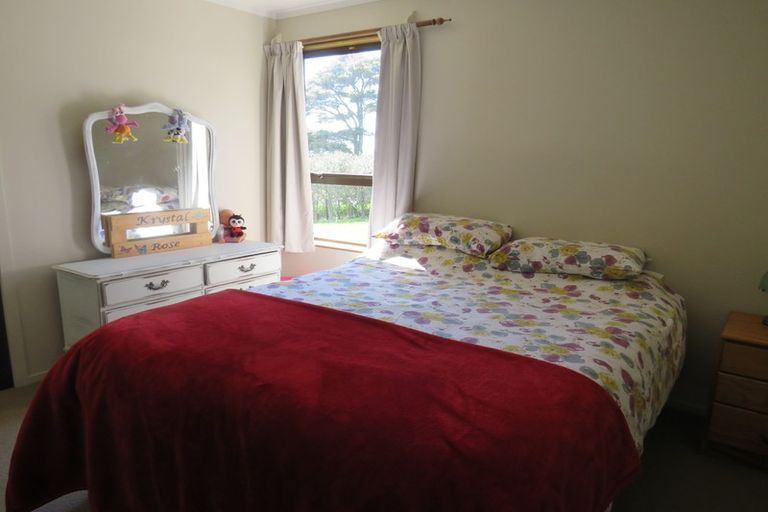 Photo of property in 127 Matakohe East Road, Matakohe, 0593