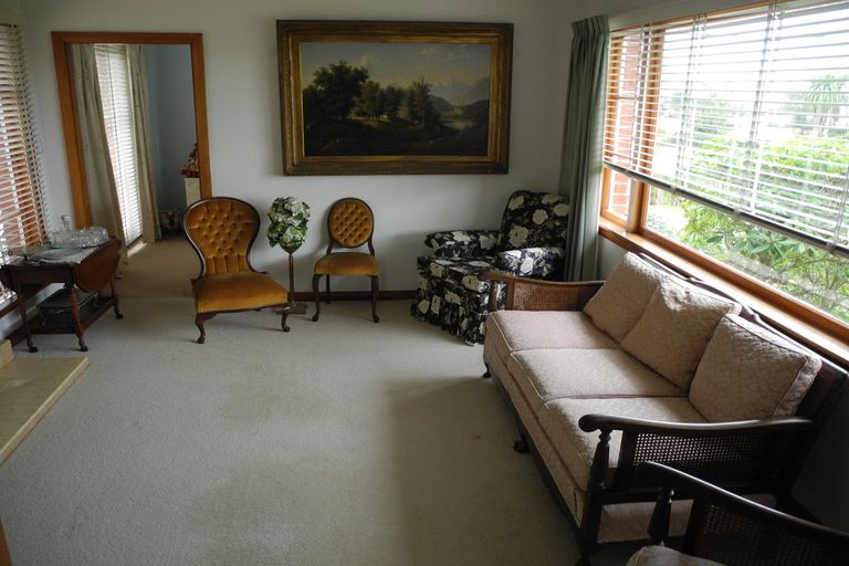 Photo of property in 84 Shearman Street, Waimate, 7924