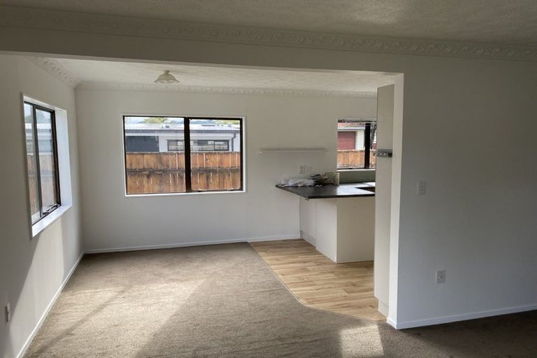 Photo of property in 13 California Drive, Totara Park, Upper Hutt, 5018