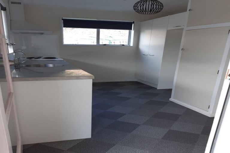 Photo of property in 21 Kendal Grove, Wainuiomata, Lower Hutt, 5014