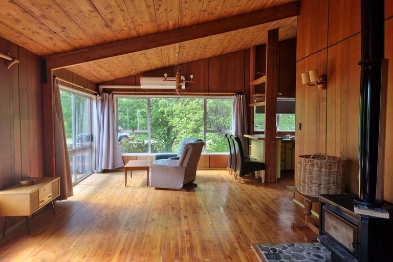 Photo of property in 4 Mackenzie Street, Lake Tekapo, 7999