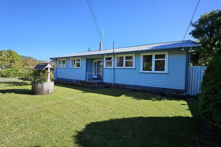 Photo of property in 403 Main Road, Kaiata, Greymouth, 7805