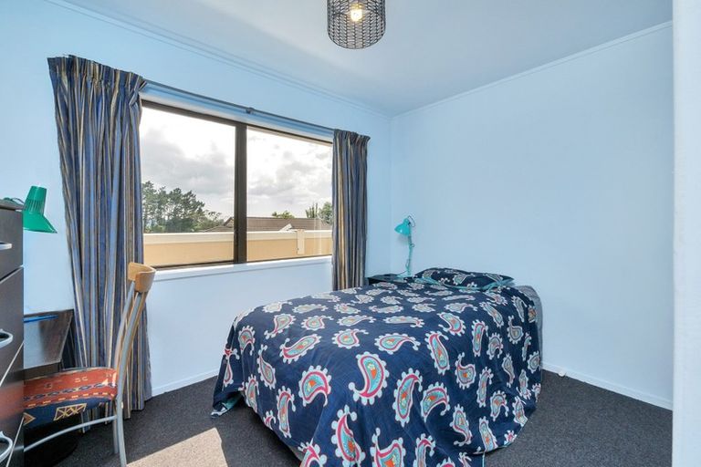 Photo of property in 9/24 Eastglen Road, Glen Eden, Auckland, 0602