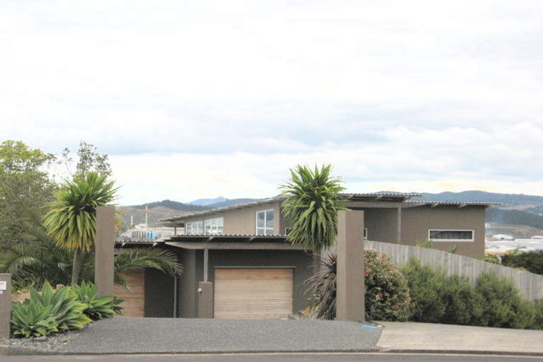 Photo of property in 54 Tawhai Place, Parahaki, Whangarei, 0112